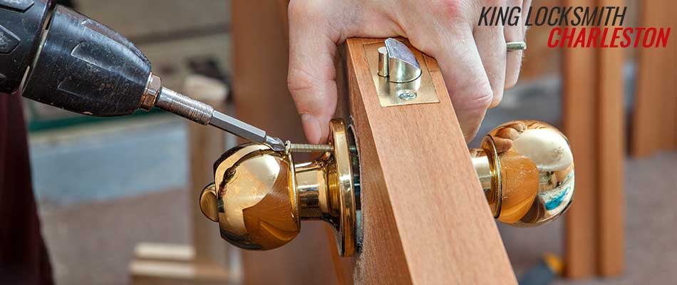 3 Reasons You Need a Deadbolt Lock